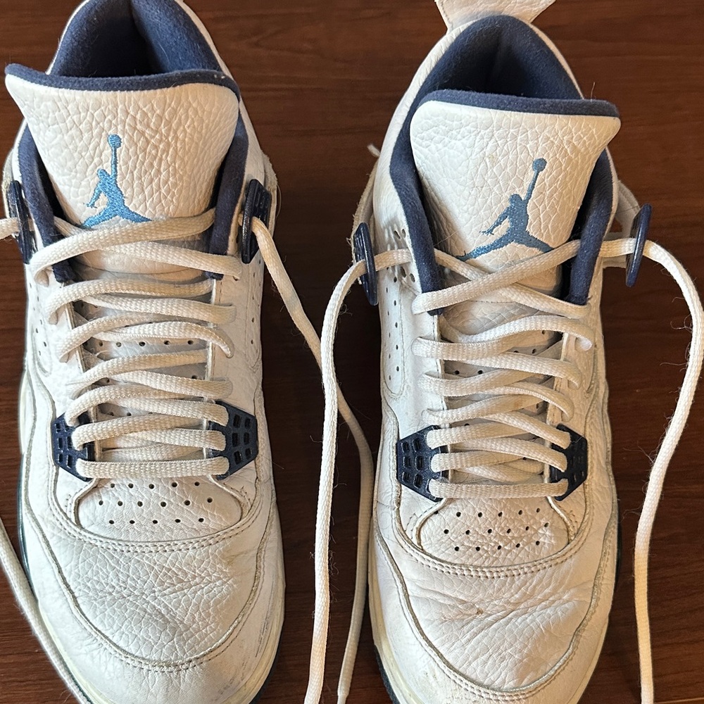 Jordan white  and Blue Sneakers size 8.5